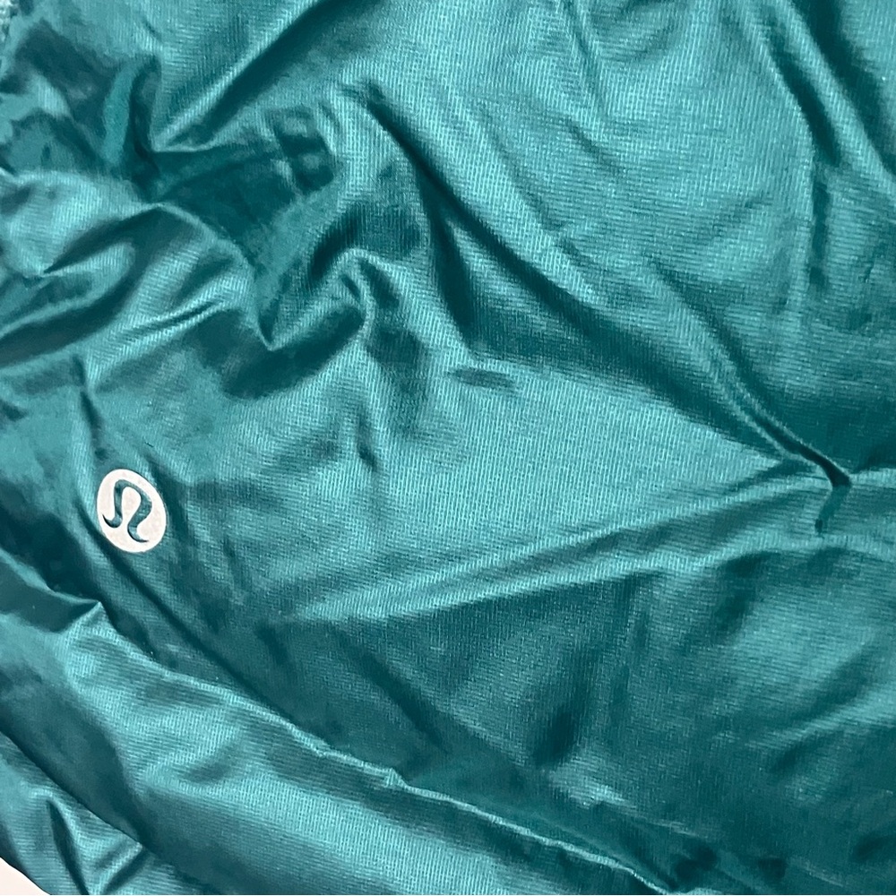 Lululemon Down For A Run Vest 4 - Picture 6 of 10